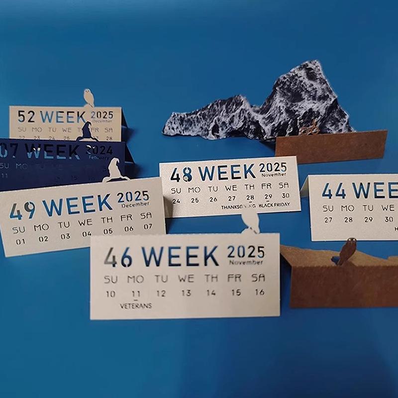 2025 Kreativer Hogwarts Zauberschloss Kalender Aufkleber mit Licht 3D Handgerissener Schlosskalender Jahresgeburtstagsgeschenk