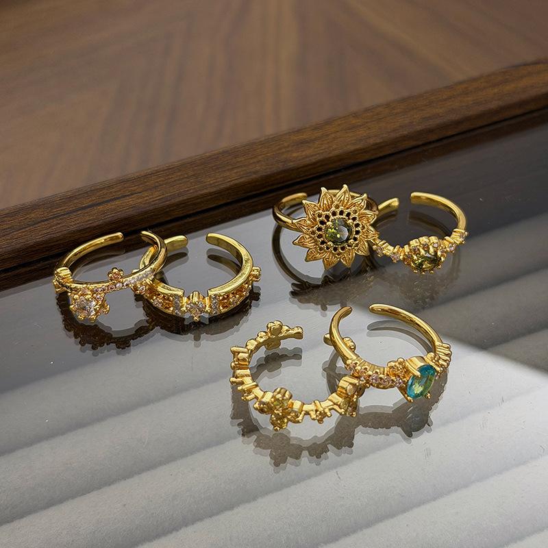 Medieval Vintage Light Luxury Retro Sunflower Wings Full Of Diamonds Zir*****Pen Ring Niche Design Ring Woman