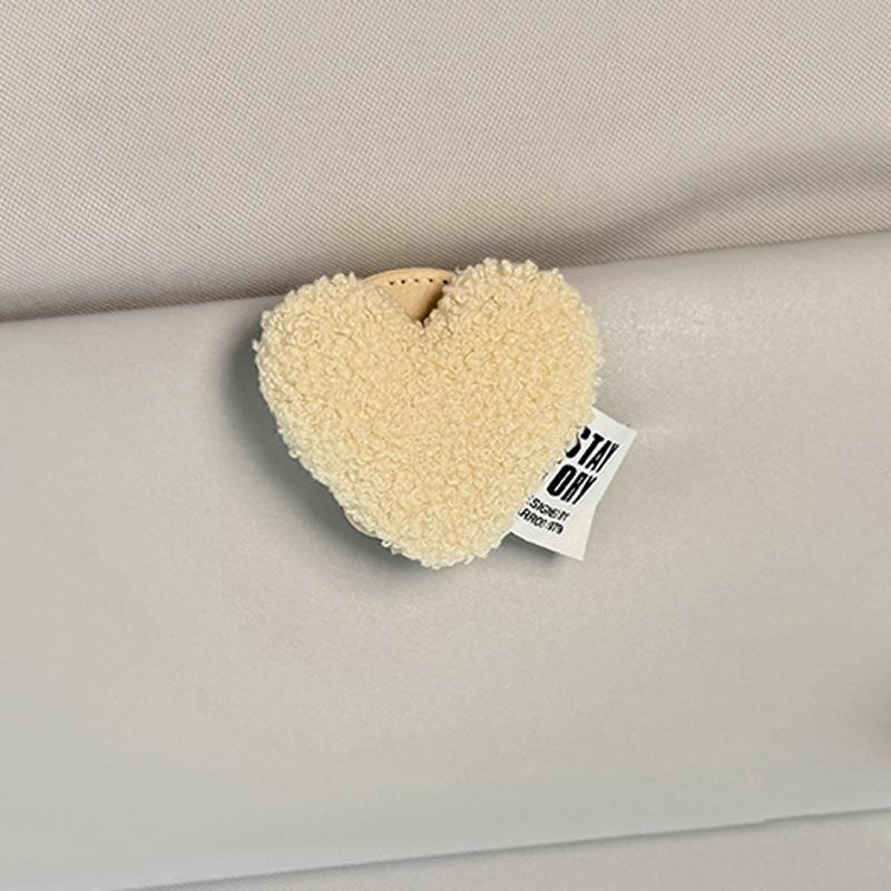 1pc New Cute Retro Red Hearts Universal Sunglasses Holders For Car Magnetic Leather Clip Auto Visor Glasses Hanger Decrotion