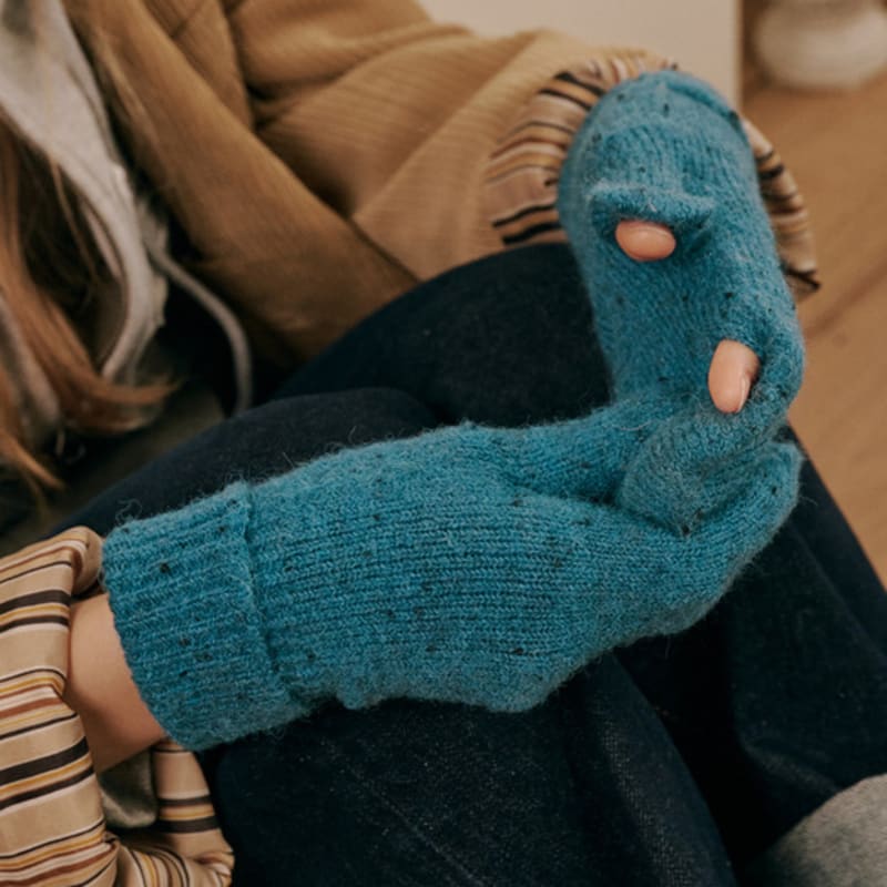 ALLINCOMPLETE Dot Mitten Gloves (4 Colors)