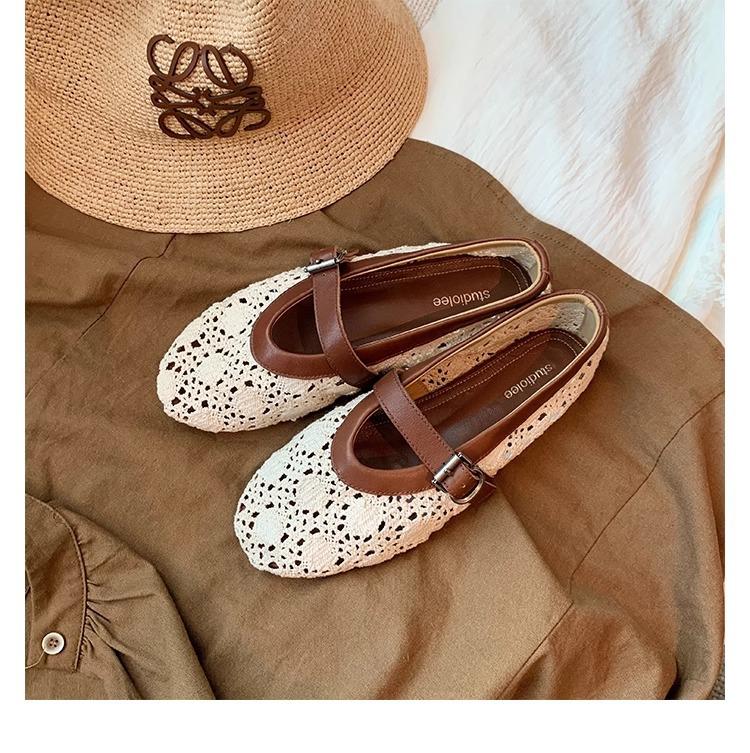 Grape mother's new romantic hollowed-out crochet splicing versatile shallow mouth one-word belt Mary Jane women's summer flat-soled single shoes