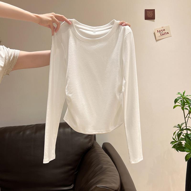 A New Irregular Off-the-shoulder T-shirt for Women In Spring and Autumn with A Cinched Waist and Pleated Design