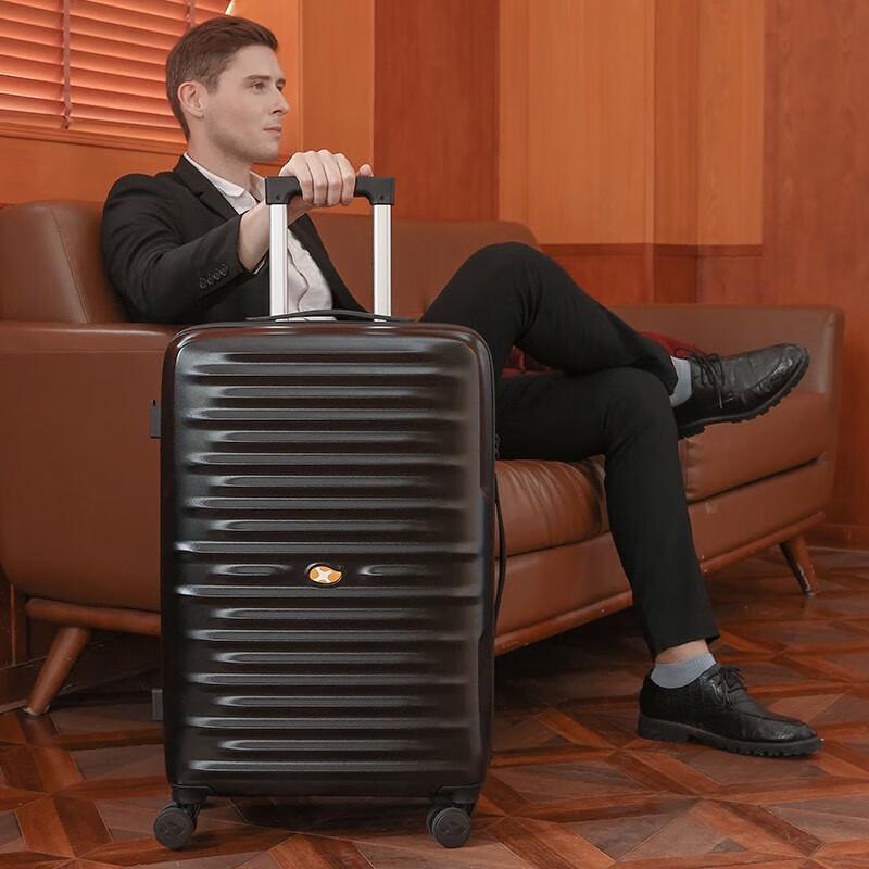 MGOB PC Spinner Travel Suitcase