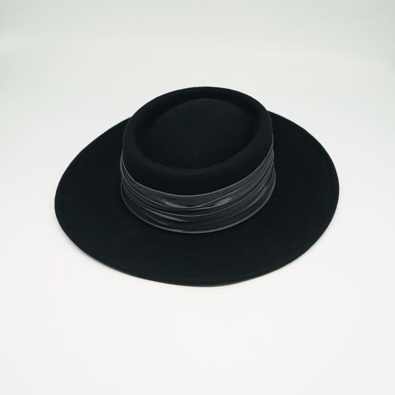 French Elegant Retro Black Woolen Flat Top Top Hat Women'S Autumn And Winter British Retro Versatile Wide Brim Felt Foreign Trade