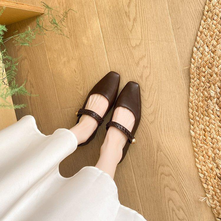 

[Youshilai] Retro French single shoes women s 2025 autumn thick heel commuter work shoes medium heel small leather shoes 40