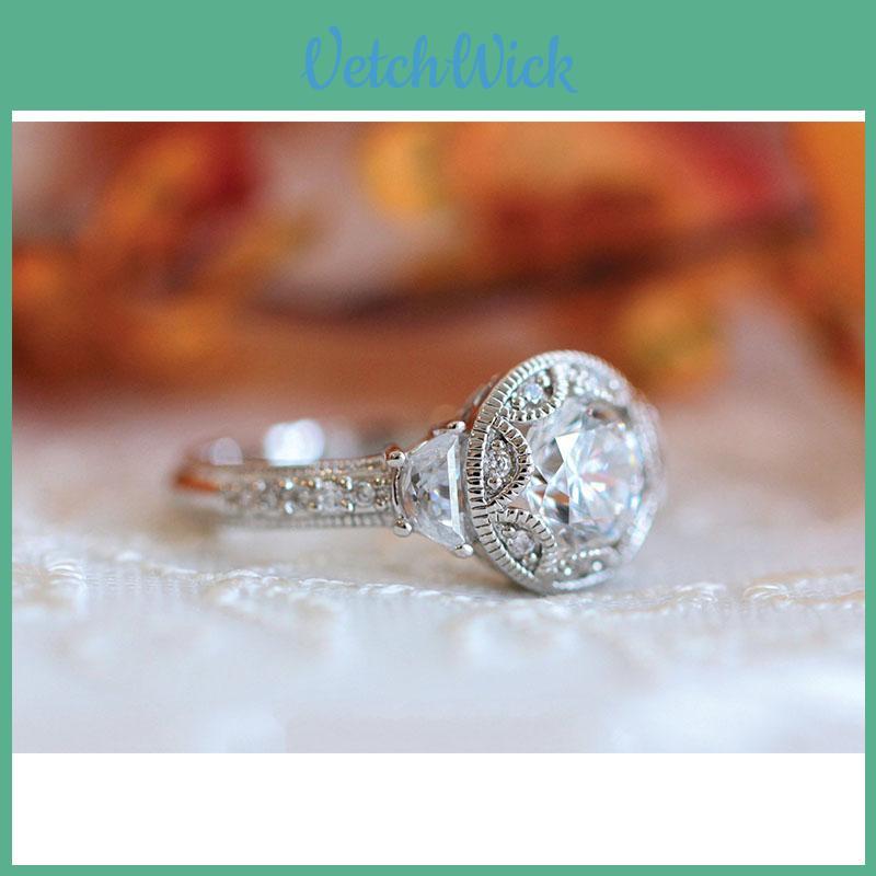 Elegant Silver Plated Ring With Round White Sapphire Rhinestone For Weddings