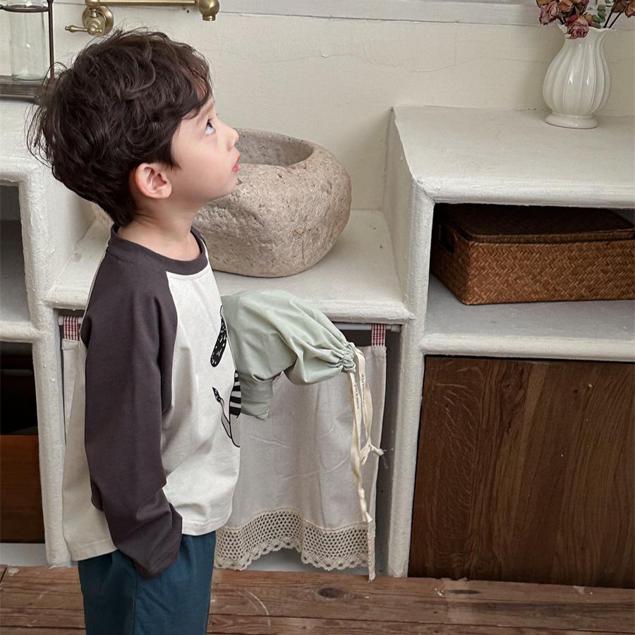 Autumn 2024 Kids' Raglan Sleeve T-shirt with Cartoon Print