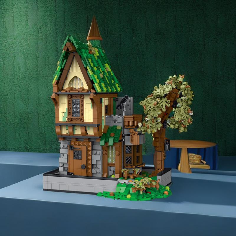 

Средневековая кузница, волшебный дом, таверна, строительные блоки, вид на город и улицу, набор кирпичей для взрослых, настольные украшения, детская игрушка в подарок разноцветный