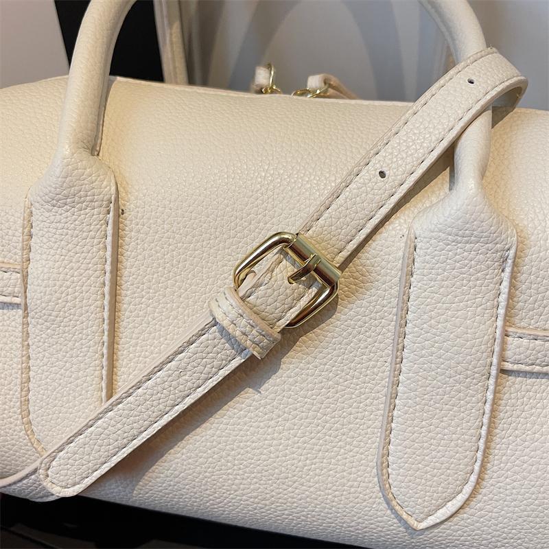Bolso de Mano Clásico de Piel Sintética Granulada con Asa Superior y Correa de Hombro Desmontable Ideal para la Moda Cotidiana y la Elegancia