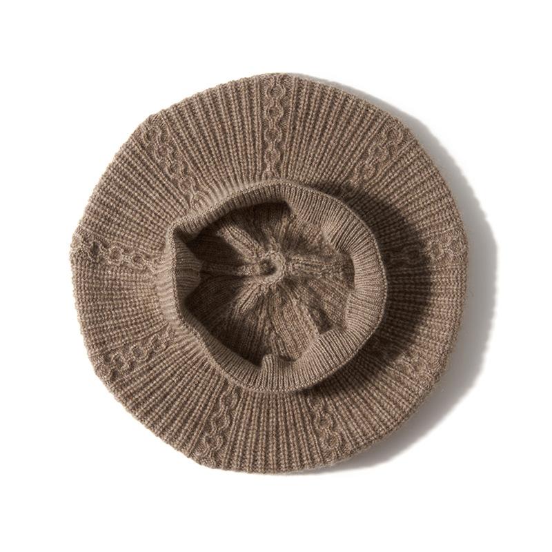 New Autumn and Winter Women's High End Knitted Outdoor Warm Ear Protection Hat Fashionable Knitted Casual Beret