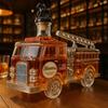 Novinka - Karafka na whiskey v podobě hasičského auta - Kreativní sada skleněných lahví na alkohol pro Bourbon,