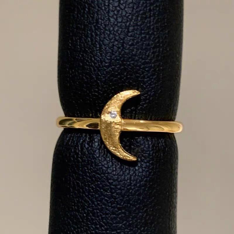 Vintage Medieval Gold Brushed Star Moon Ring Face Expression Unique Design Light Luxury Retro Ring open adjustable