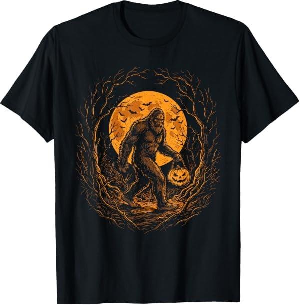 Halloween Bigfoot, Jack O Lantern, Spooky Halloween T-Shirt