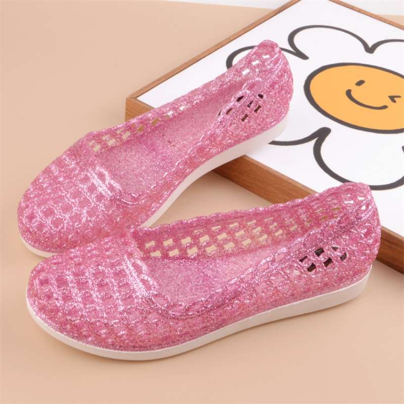 

Super soft crystal sandals women s fashion outer wear hollow hole shoes flat bottom non-slip plastic thick sole mother grandma sandals 36 розовый
