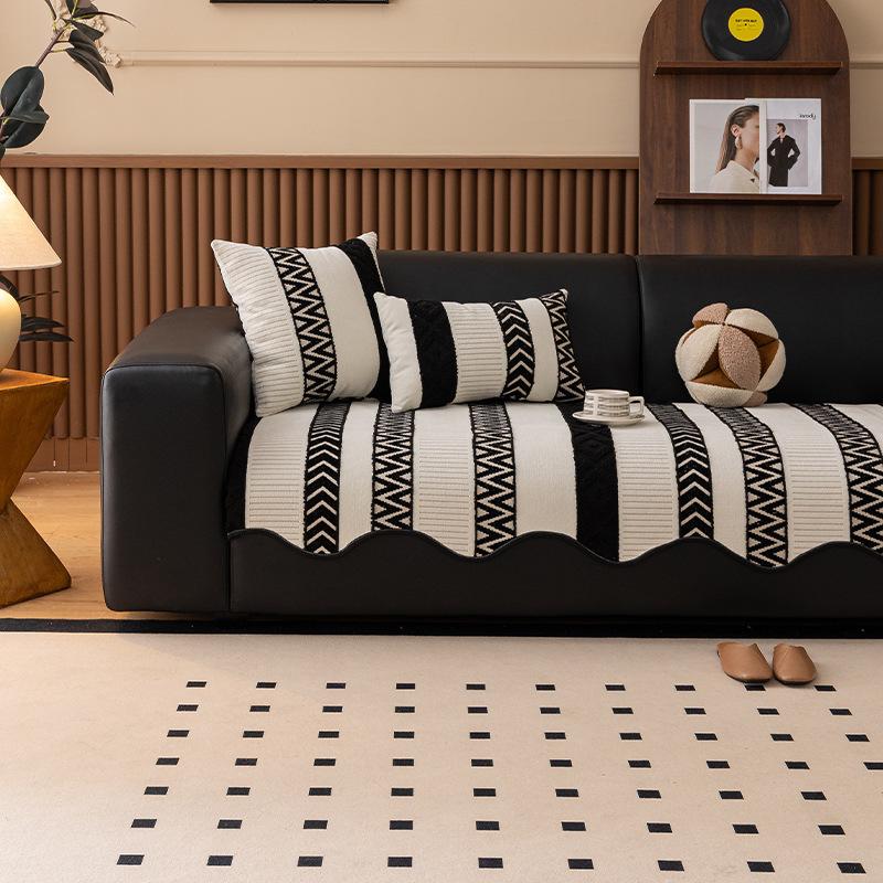 

New Sofa Cover Cover Cloth Universal In All Seasons, Straight Row Non-Slip Seat Cushion, High-Grade Chenille Sofa Cushion 90*90cm