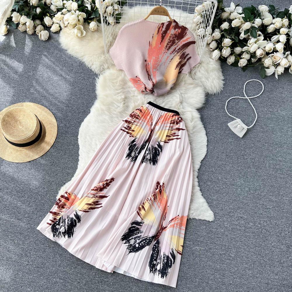 Dámský podzimní dvoudílný potištěný crop top a sukně střední délky