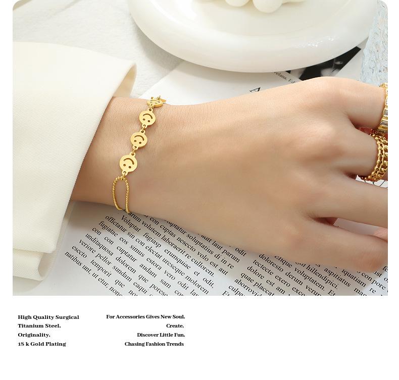 European & American Double Chain Smiley Face Bracelet - Women's Christmas Jewelry, Handmade Titanium Steel, E190