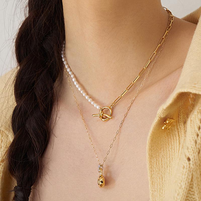 High-End Pearl Necklace: Luxury Sweater Chain for Autumn/Winter - Versatile Clavicle Chain Fashion
