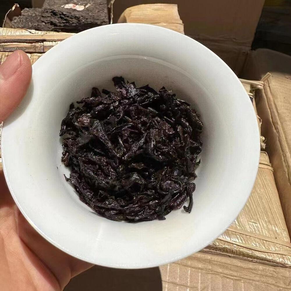 1kg Yunnan Gealterter Pu'er Reifer Tee Ziegel Alter Puerh Tee Gekochter Pu-Erh Ziegel Tee