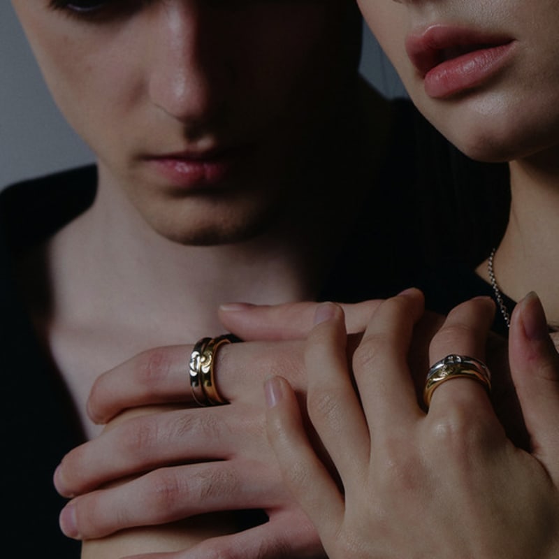 Aphrose Sea Otter Two-Tone Ring (Silver)