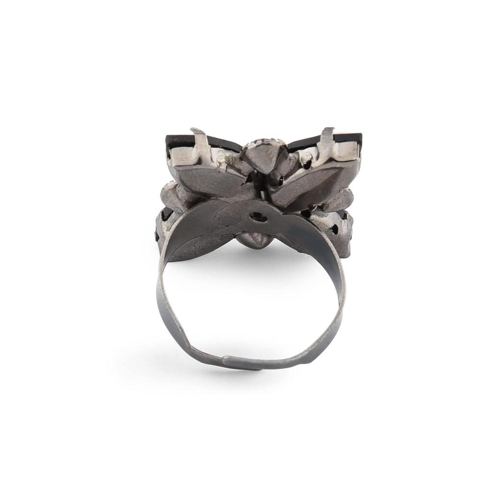 Svart glitrende steiner utsmykket moderne halskjede, øredobber og ring sett for kvinner