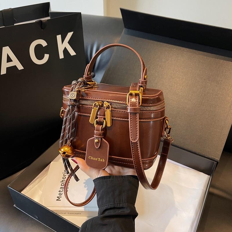 Premium niche bag women's autumn and winter versatile 2025 new fashion shoulder messenger bag women's portable bucket bag