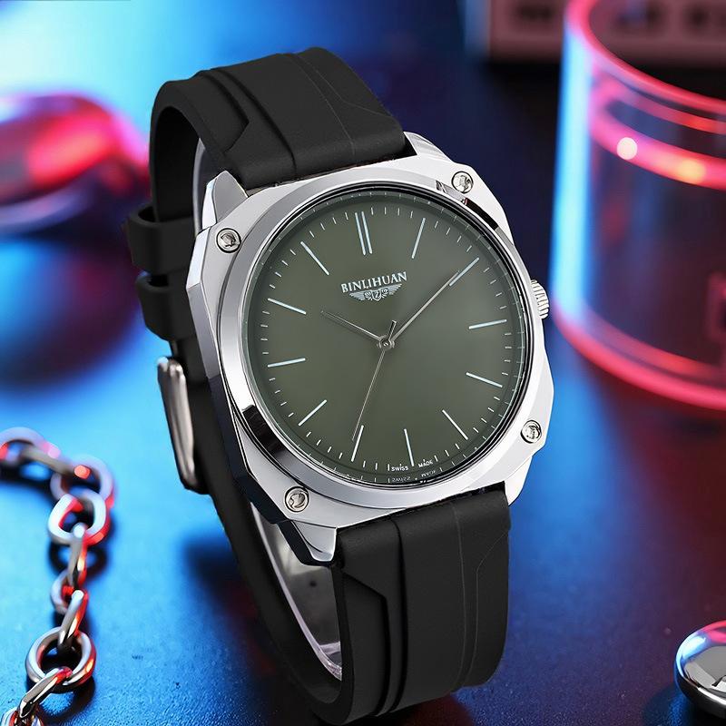 JYL Men's Watch Simple Quartz Daily Wear Leather Strap