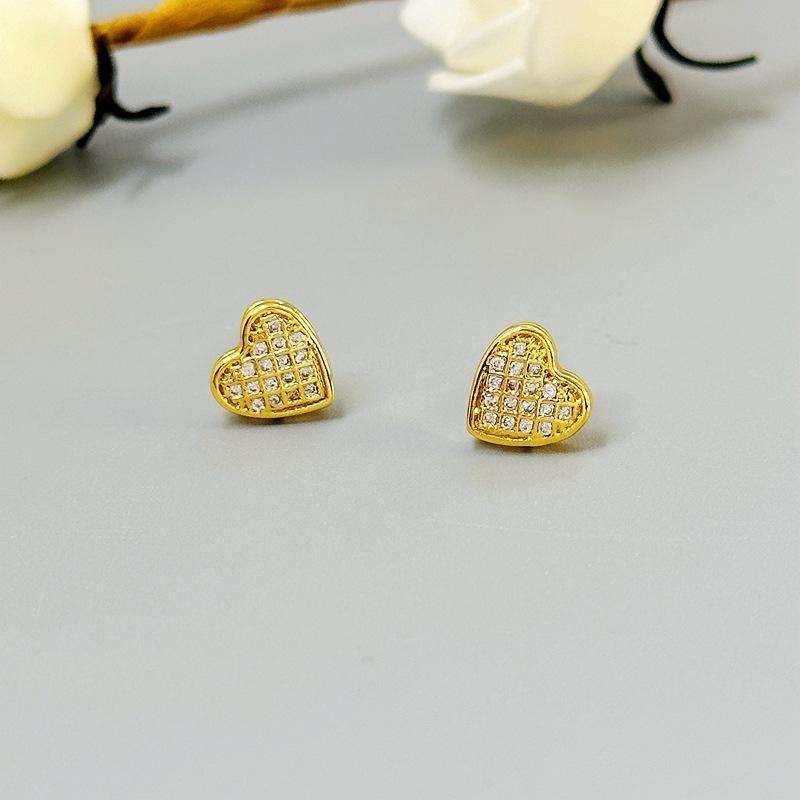 Stylish, Sweet, Exquisite, Simple And Compact Mini Full Of Diamonds, Love Stud Earrings, Versatile Earrings.