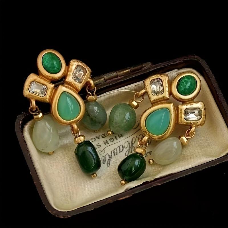 1 paar luxe design oorbellen met synthetische zirkonia, imitatiegroen, perfect als cadeau voor een jubileum, Valentijnsdag of feestje.