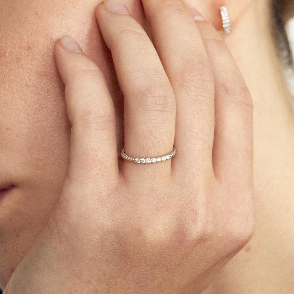 Lunne 14K Seven Diamond Pavé Line Ball Ring (14K Gold) Lcr06 (B Type)