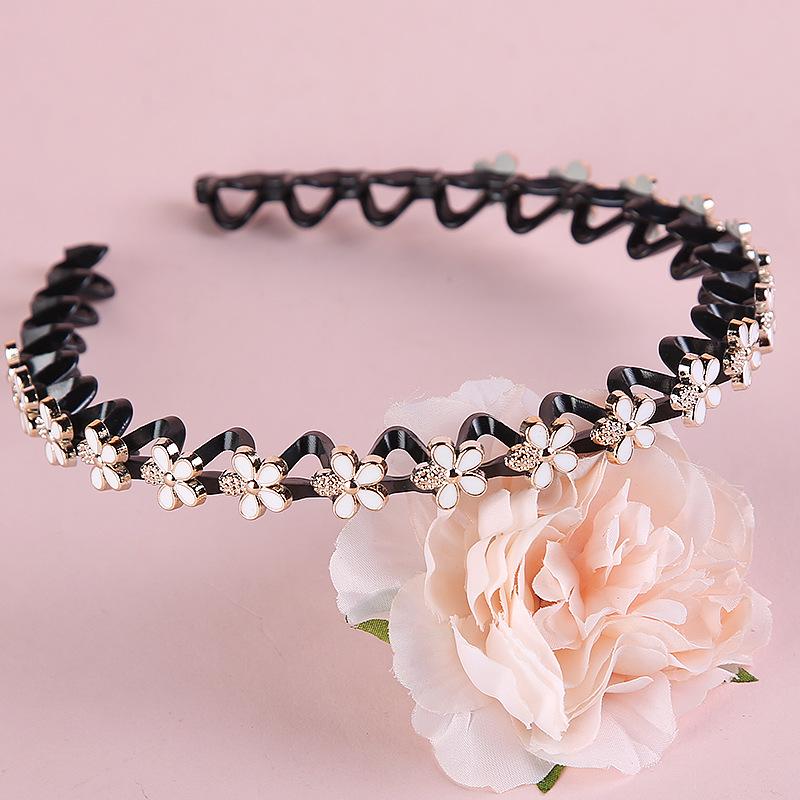 

Весенне-летняя жемчужная плетеная повязка на голову: Изящный аксессуар для завершения прически для женщин