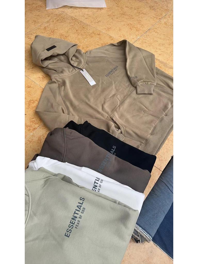 Zweizeiliges Essentials Kapuzensweatshirt mit trendigem Logo für Damen und Herren