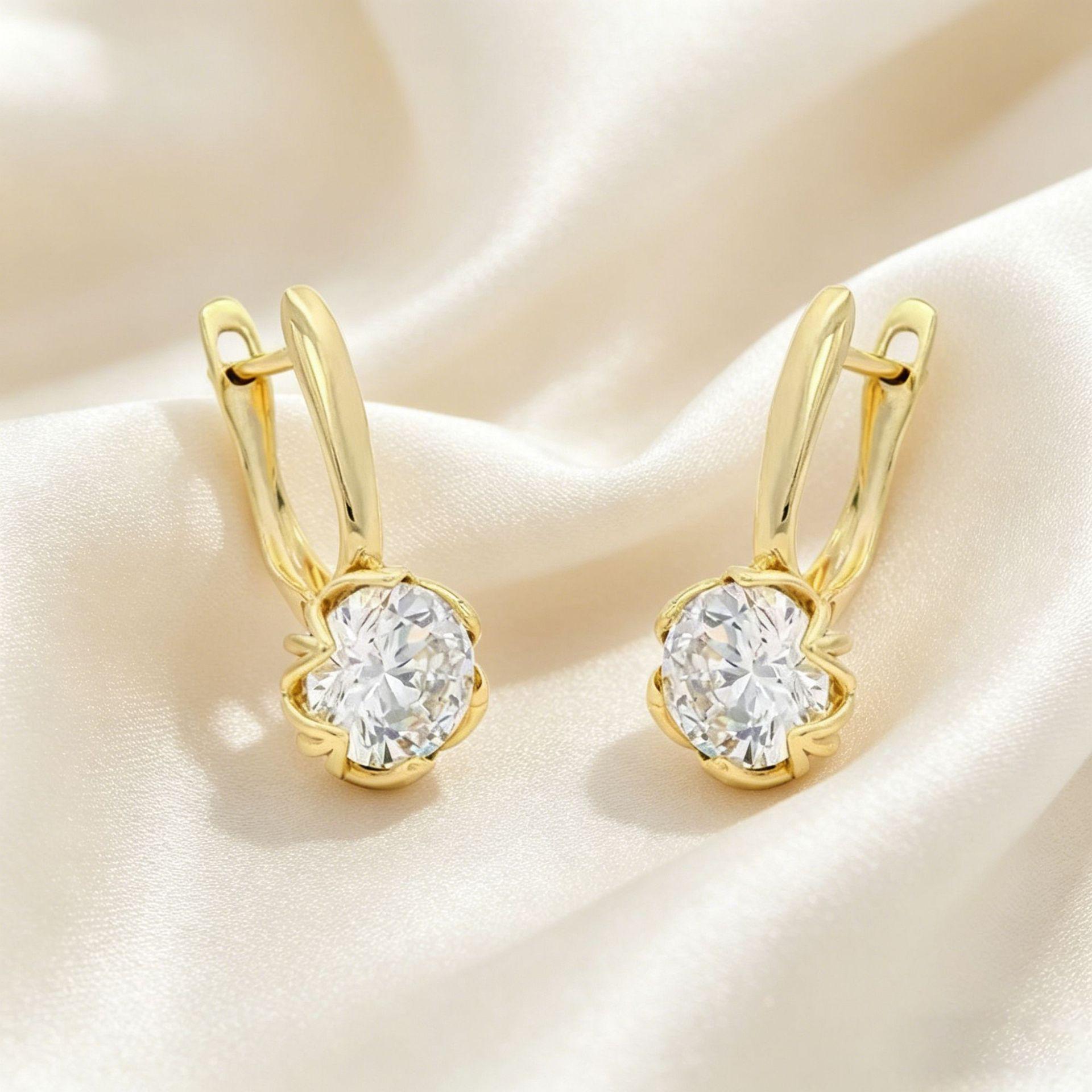 Yanbai Zircon Earrings: Elegant, Classic, Unique Design for Women