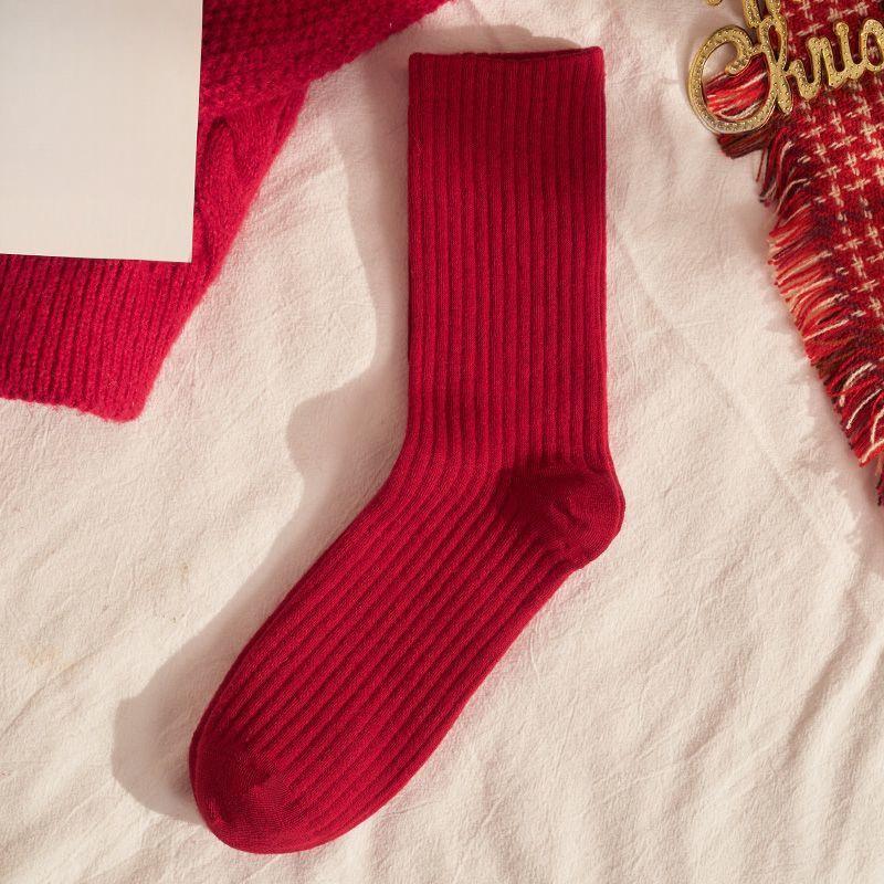 Women's Red Dragon Year Gift Socks Set: Knee-High Cotton Socks for Autumn, Winter, and New Year Luck