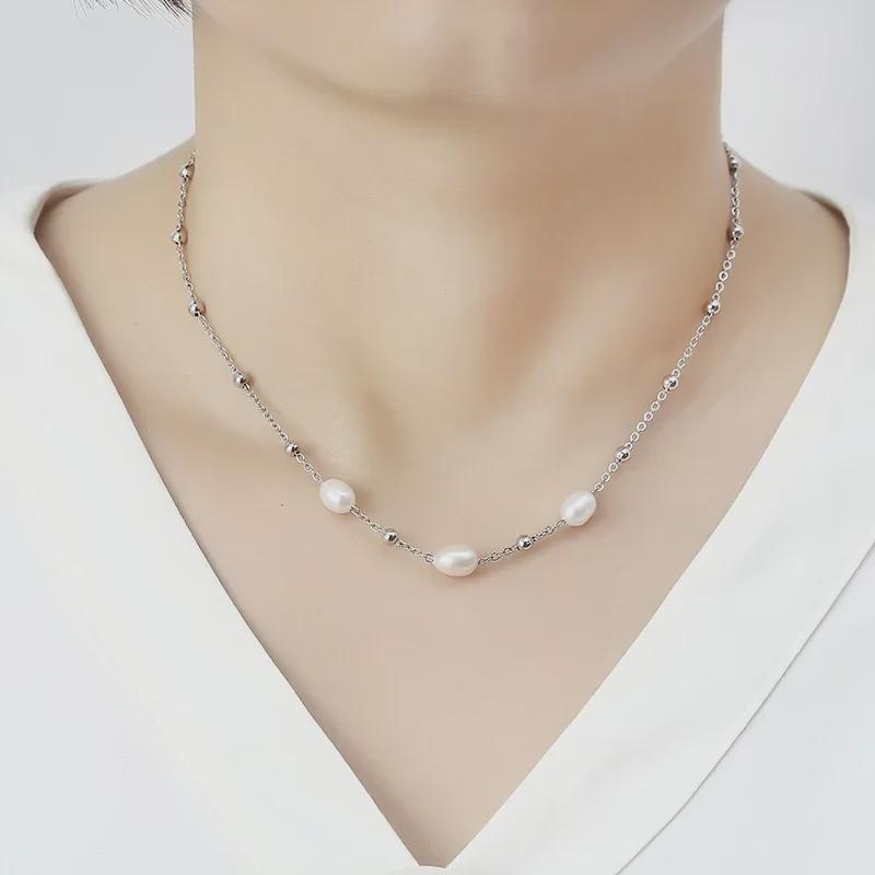 Elegantní náhrdelník z nerezové oceli pozlacený 18K zlatem s kamenem Sand Pine a sladkovodní perlou - Vodotěsný a neblednoucí.