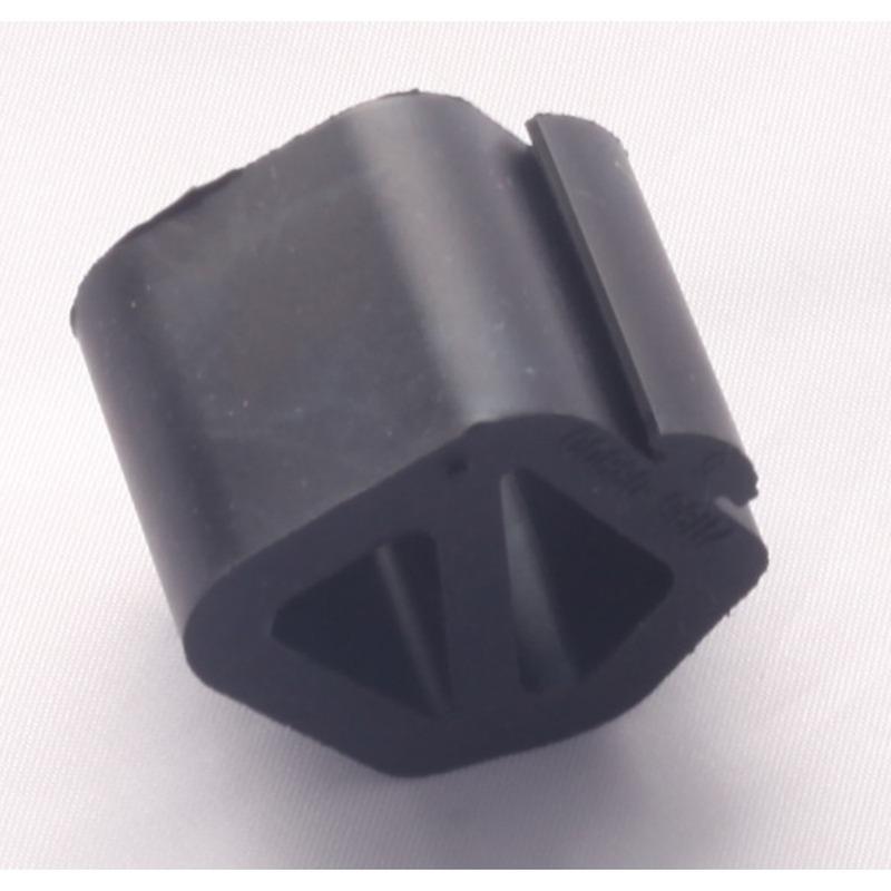 Brand New  Engine Hood Guide Bumper Rubber Pad 7118531000 for SsangYong Actyon Kyron Rexton 7119508B00