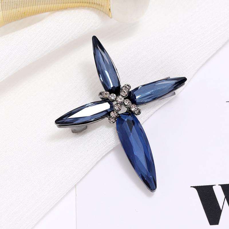 

Крест кристалл высококлассная брошь женственность универсальная простая булавка анти-световая брошь легкая роскошь аксессуары для костюма королевский синий