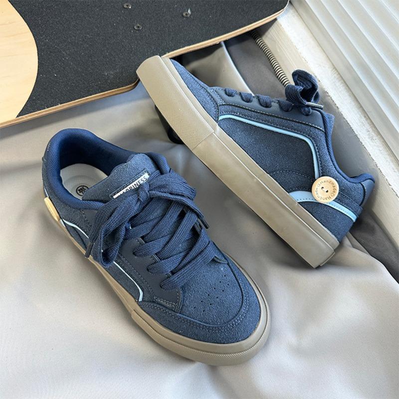 blue Suede Casual Sneakers For Men Fashion Comfortable Breathable Vulcanized Shoes Man Trend Outdoor Non-slip Men's Skate Shoes