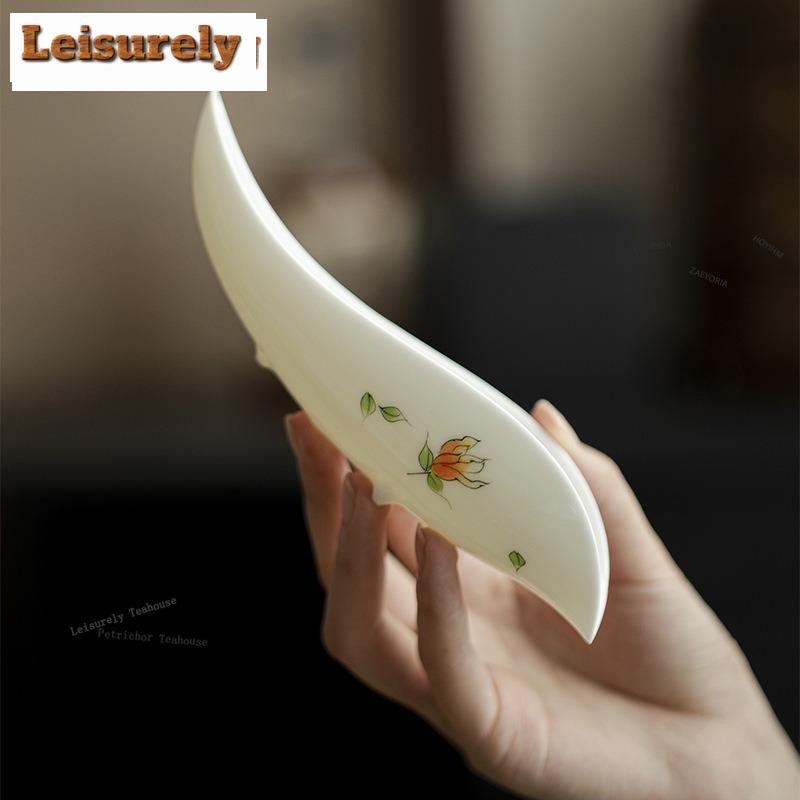 HOYIHM Hand-painted Finger Citron Flower Tea Scoop Aesthetic Jade Clay White Porcelain Awakening Tea Ladle Teaware Ornaments