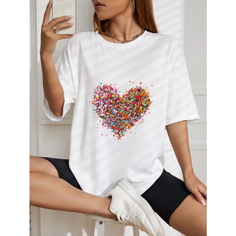 Oversized T-Shirt with Colorful Confetti Collage Heart Print – Vibrant Colorful Edgy-Sweet Top