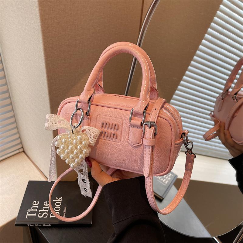 Niche casual messenger bag new fashion shoulder bag feeling hand carry bowling women's bag handbag bag