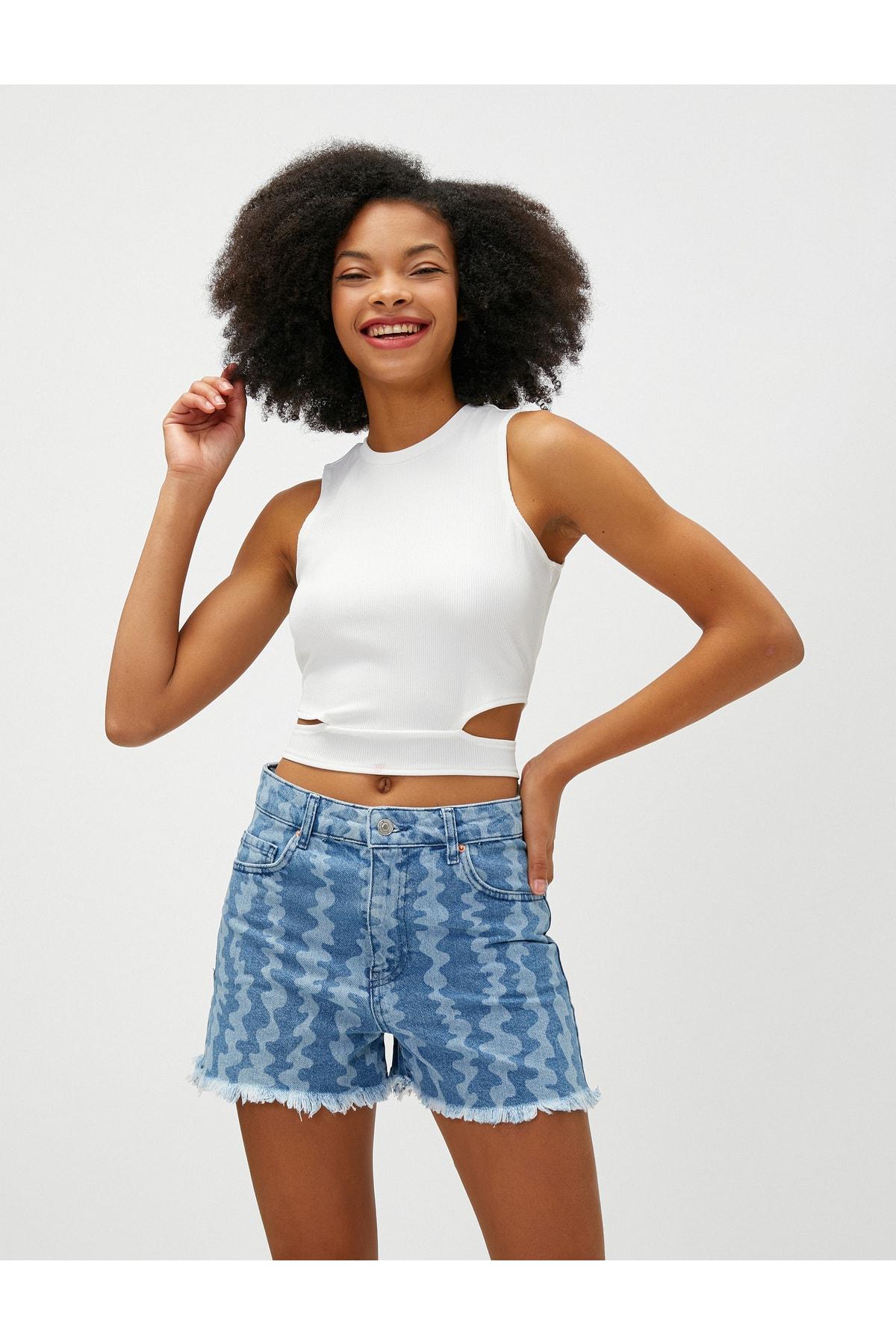 

Майка - Экрю - Slim fit..