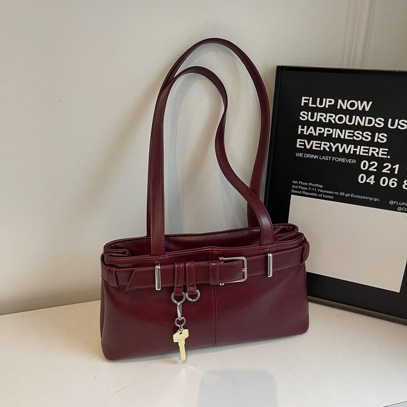 Autumn and winter new high-end Spice Girl shoulder armpit bag niche designer retro versatile commuter handbag