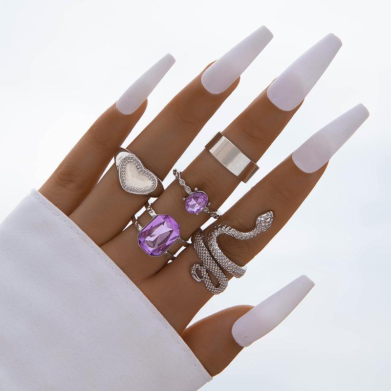 

European and American popular jewelry rings and bracelets snake-shaped love imitation emerald diamond ins style five-piece ring set for women