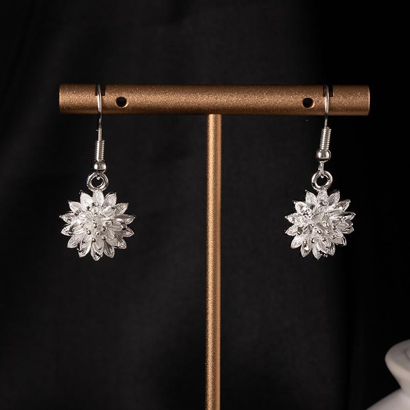 Ethnic Style Retro Dong Chrysanthemum Fringed Earrings Miao Exaggerated Long Earrings Flower Hanfu Accessories