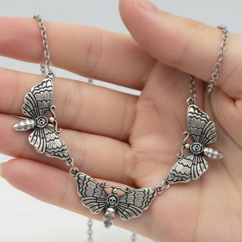 1pc Vintage Skeleton Moth Necklace, Gold Metal Material, Punk Style, Unisex Everyday Wear