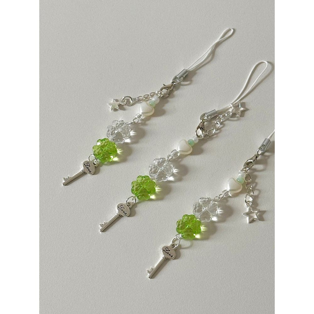 

boraand Clover Key ring Heart Keychain (attachable) (3,000 won)