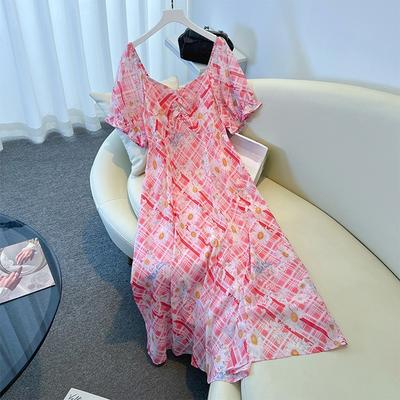 A Plus-size Women's High-end Short-sleeved Floral Dress for The Summer Style