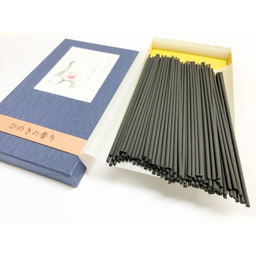 Awaji Island Hinoki Scent, Low-Smoke Incense from Awaji Umekundo, a Long-Established Incense Maker, with a Bamboo Charcoal and Refreshing Hinoki Scent