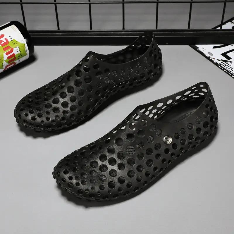 Fashion Non-slip Men's Sandal Ultralight Breathable Hole Shoes New Fashion Color Wholesale Comfortable Summer Low Price 2025 Male Shoe